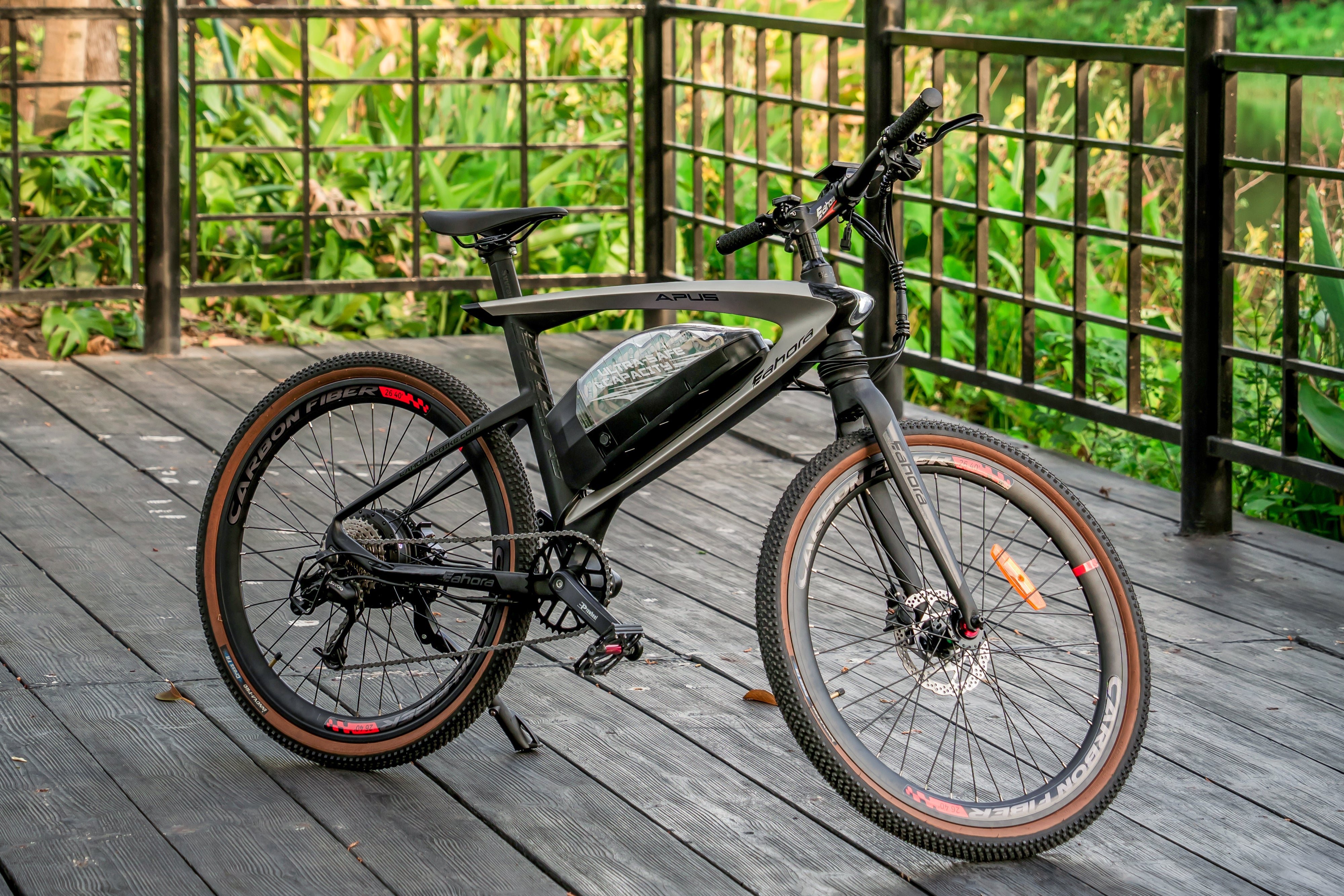 Electric Road Bike | Carbon Fiber Electric Bike | Eahora APUS